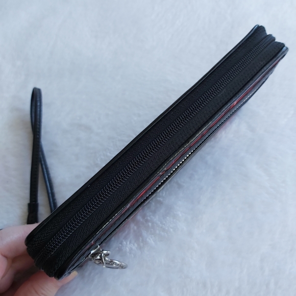 Coach Red & Black Tartan Zip Around Acordian Wristlet Wallet - Picture 8 of 13